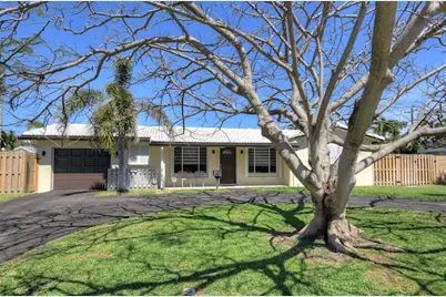 2911 NE 53rd St, Lighthouse Point, FL 33064 - Photo 1