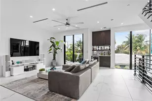 1044 N Victoria Park Rd, Fort Lauderdale, FL 33304 - Photo 1