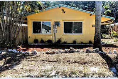 872 NE 40th St, Oakland Park, FL 33334 - Photo 1