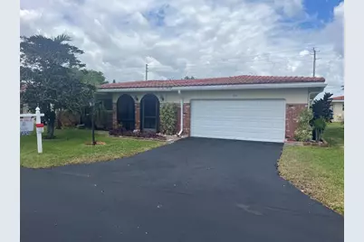 1271 NW 44th St, Deerfield Beach, FL 33064 - Photo 1