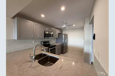 9  Royal Palm Way, Boca Raton, FL 33432 - Photo 1