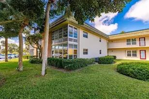 2 Vis Gdns Trl, Vero Beach, FL 32962 - Photo 1