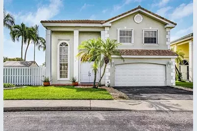 900  Richwood Ter, Davie, FL 33325 - Photo 1