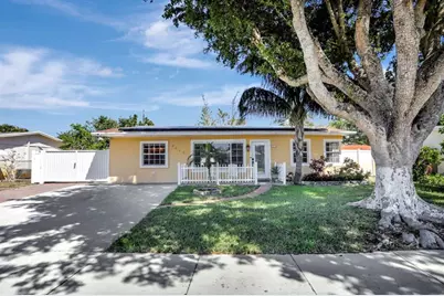 2620 NE 9th Ave, Pompano Beach, FL 33064 - Photo 1