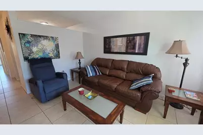 15610 NE 6th Ave, Unit #21D, Miami, FL 33162 - Photo 1