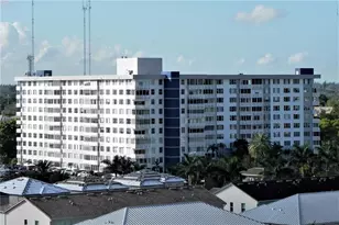 4350 Hillcrest Dr, Hollywood, FL 33021 - Photo 1