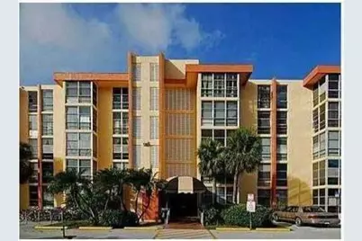 210  172nd St, Unit #532, Sunny Isles Beach, FL 33160 - Photo 1