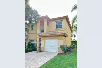 746 NW 170th Terrace, Pembroke Pines, FL 33028 - Photo 1