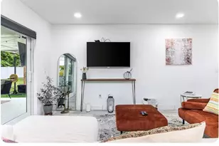 2648 NW 9th Ln, Wilton Manors, FL 33311 - Photo 7