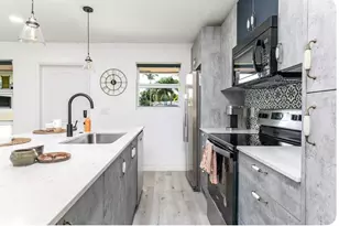 2648 NW 9th Ln, Wilton Manors, FL 33311 - Photo 11