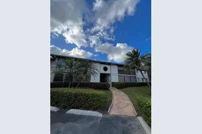 10561 E Clairmont Cir, Unit #105, Tamarac, FL 33321 - Photo 1