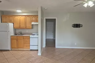 2621 NE 1st St, Pompano Beach, FL 33062 - Photo 1