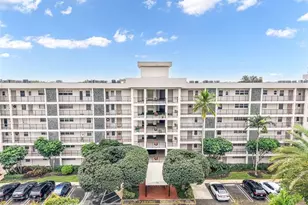 2950 N Palm Aire Dr, Pompano Beach, FL 33069 - Photo 1