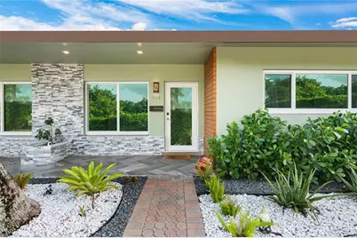 914  Orange Isle, Fort Lauderdale, FL 33315 - Photo 1