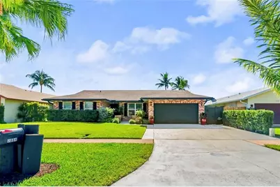 2884 SW 13th Dr, Deerfield Beach, FL 33442 - Photo 1