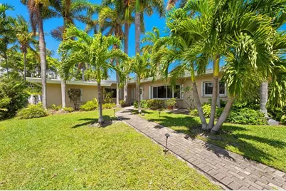 1243  Pierce St, Hollywood, FL 33019 - Photo 1