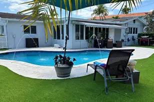 801 SE 14th St, Deerfield Beach, FL 33441 - Photo 1