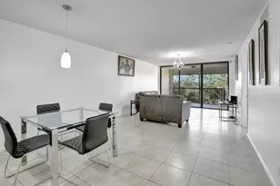 8592 W Sunrise Blvd, Plantation, FL 33322 - Photo 1