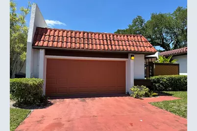 366 NE 195th St, Miami, FL 33179 - Photo 1