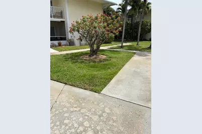 805  Hummingbird Way, Unit #2-D, North Palm Beach, FL 33408 - Photo 1