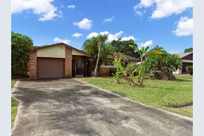 118 SW Lancaster Avenue, Port Saint Lucie, FL 34984 - Photo 1