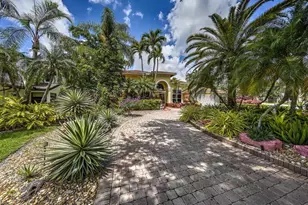 521 NW 107th Ave, Plantation, FL 33324 - Photo 1