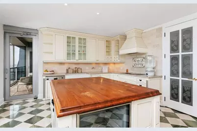 1425  Brickell Ave, Unit #41B, Miami, FL 33131 - Photo 1