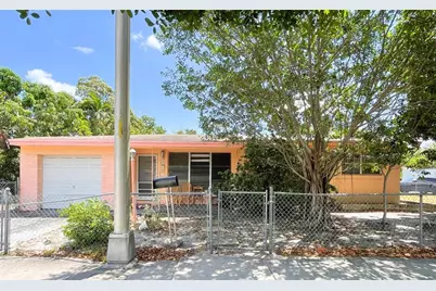 16101 NE 15th Ave, North Miami Beach, FL 33162 - Photo 1
