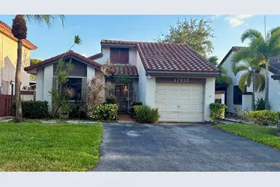 17932 NW 63rd Ct, Hialeah, FL 33015 - Photo 1