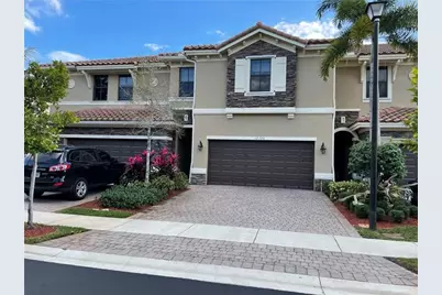 12190  Village Pl, Davie, FL 33325 - Photo 1