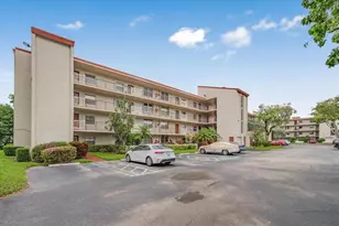 25 Abbey Ln, Delray Beach, FL 33446 - Photo 1