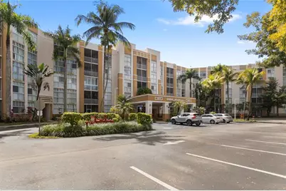 9805 NW 52nd St, Unit #218, Doral, FL 33178 - Photo 1