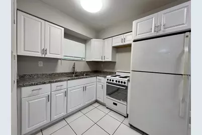 121 SW 15th St, Unit #C, Pompano Beach, FL 33060 - Photo 1