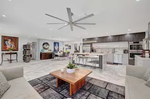 422 NE 27th St, Wilton Manors, FL 33334 - Photo 1