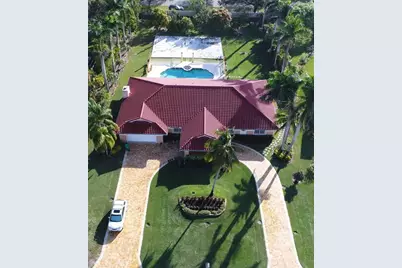 5510 W Castlegate Avenue, Davie, FL 33331 - Photo 1