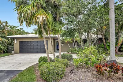 425 NW 24th St, Wilton Manors, FL 33311 - Photo 1