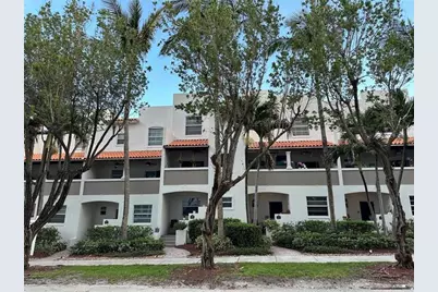 3225 NE 5th Ct, Pompano Beach, FL 33062 - Photo 1