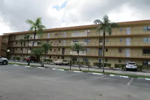 9273 SW 8th St, Boca Raton, FL 33428 - Photo 1