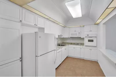 19390 Collins Avenue #1009, Sunny Isles Beach, FL 33160 - Photo 1