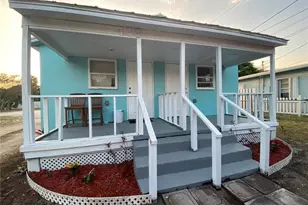 433 N 14th St, Fort Pierce, FL 34950 - Photo 1