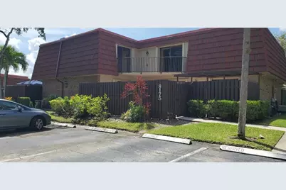 8175  Boca Rio Dr, Boca Raton, FL 33433 - Photo 1