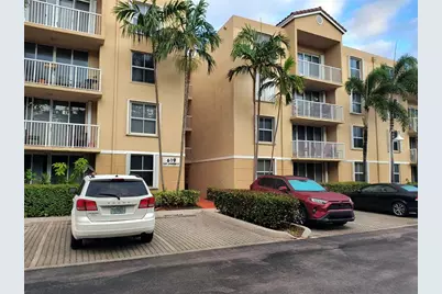 619 E Sheridan Street #208, Dania Beach, FL 33004 - Photo 1