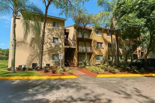 1068 N Benoist Farms Rd Unit, West Palm Beach, FL 33411 - Photo 1