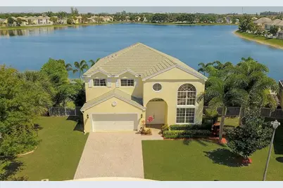 103 Devonshire Circle, Royal Palm Beach, FL 33414 - Photo 1