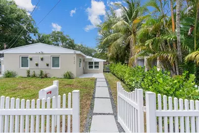 2737  Harding St, Hollywood, FL 33020 - Photo 1