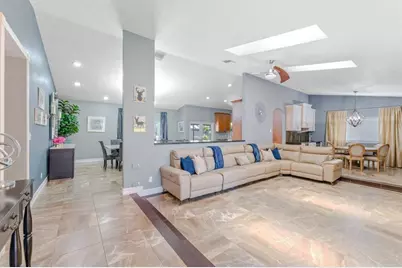 15541 S Roundtable Rd, Davie, FL 33331 - Photo 1