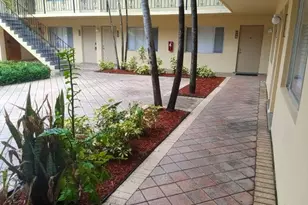 515 S Sequoia Dr, West Palm Beach, FL 33409 - Photo 1