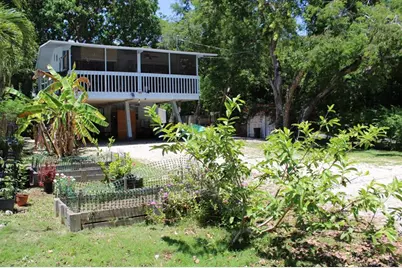 141  Gumbo Limbo Dr, Key Largo, FL 33037 - Photo 1