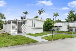 8641 SW 15th St, Davie, FL 33324 - Photo 1
