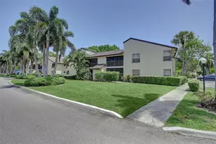 3331 Cocoplum Cir, Pompano Beach, FL 33063 - Photo 1